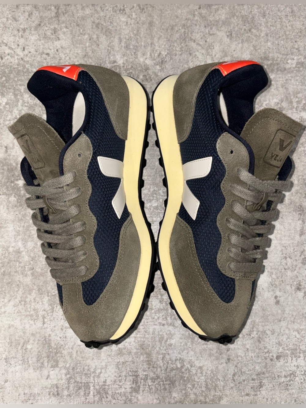 Veja Rio Branco Sneaker - Picture 5 of 14